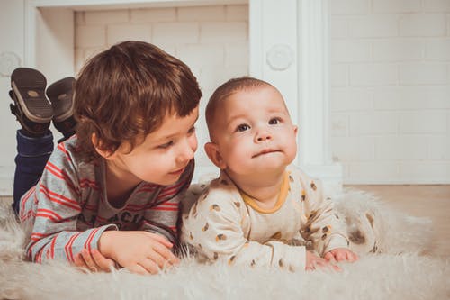 Garde d’enfant après la crèche